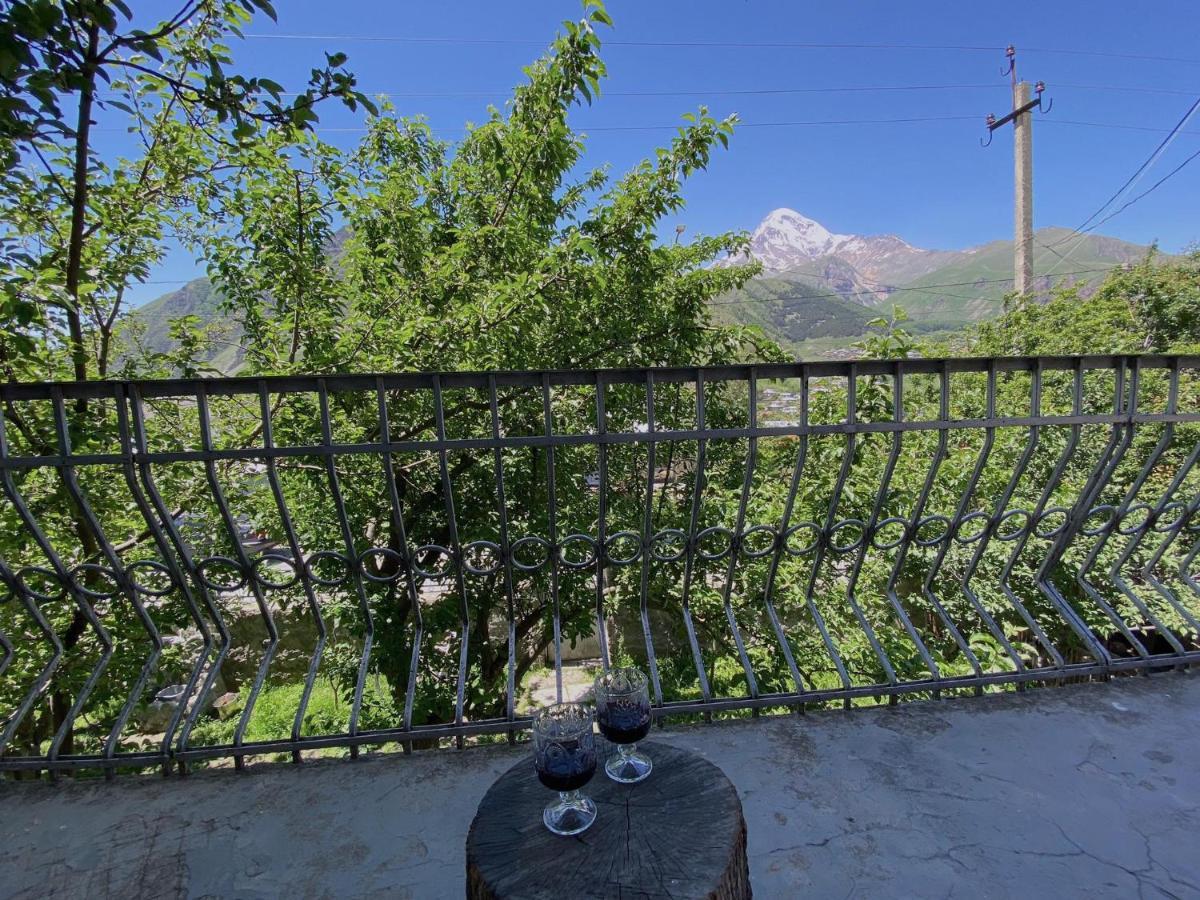 Geo Inn Kazbegi Exterior photo