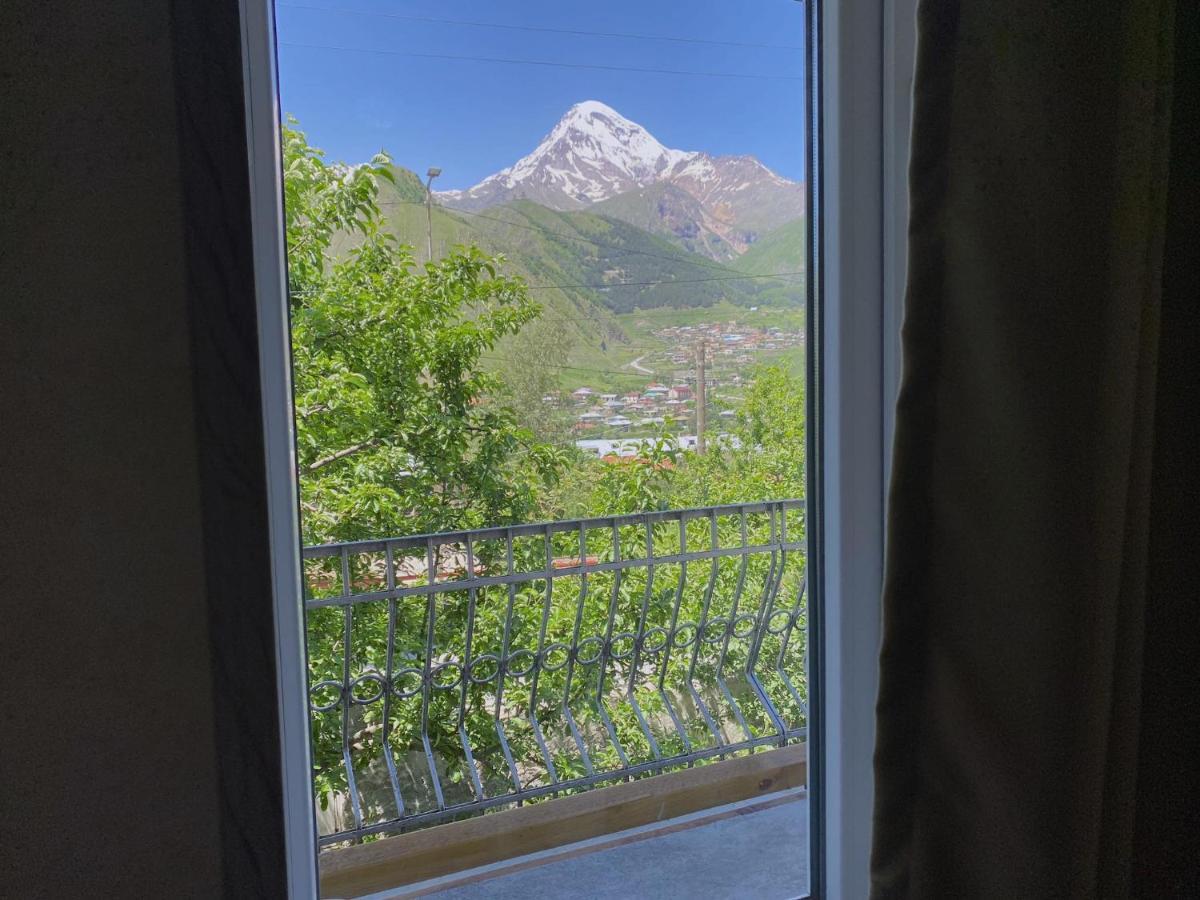 Geo Inn Kazbegi Exterior photo