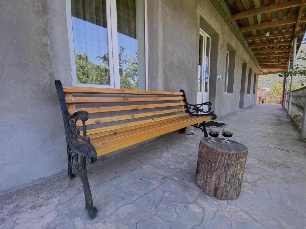Geo Inn Kazbegi Exterior photo