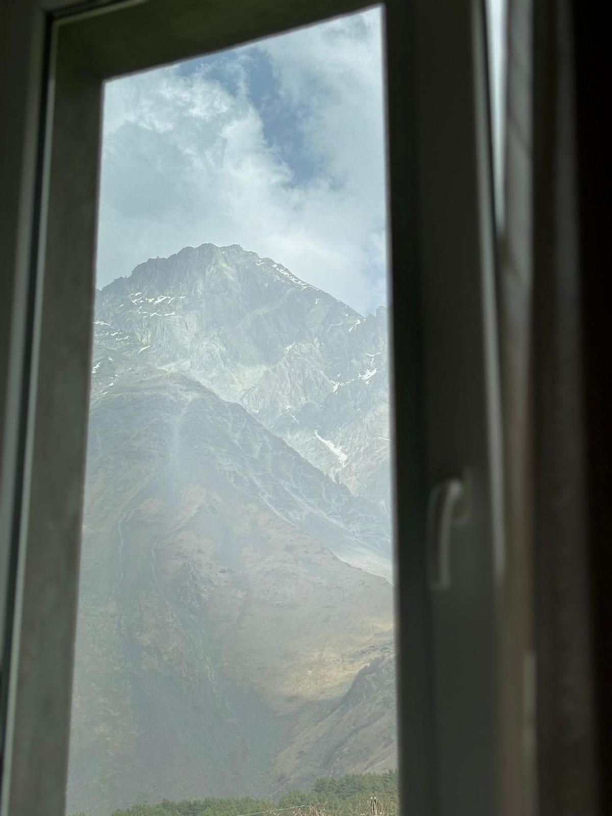 Geo Inn Kazbegi Exterior photo